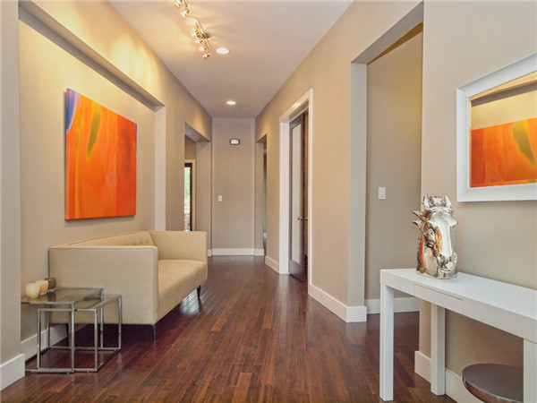 国内最大跨度索网结构体育场主体合龙|beat365(图1)